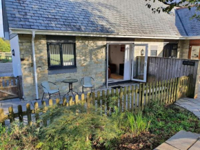 Modern, self-contained annexe in the countryside